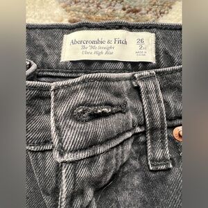 Abercrombie & Fitch Charcoal 90s Straight Jeans (extra short)
